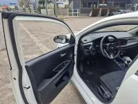 Usata Kia Rio 84 CV (61 kW) 2021 Bianco Berlina