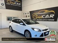 Begagnad Ford Focus Titanium 95 HK (69 kW) 2012 Vit Sedan