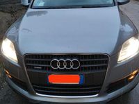 Usata Audi Q7 240 CV (176 kW) 2008 Grigio SUV