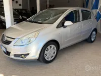 Usata Opel Corsa Cosmo 75 CV (55 kW) 2007 Grigio Utilitaria
