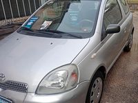 Occasion Toyota Yaris Sol 67 ch (49 kW) 2001 Gris Berline