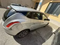Usata Lancia Delta 120 CV (88 kW) 2008 Grigio Utilitaria