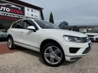 Begagnad VW Touareg Terrain Tech 262 HK (192 kW) 2015 Vit SUV