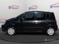 Usata Renault Modus 75 CV (55 kW) 2012 Nero Monovolume