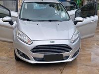 Usata Ford Fiesta Titanium 97 CV (71 kW) 2015 Grigio Berlina