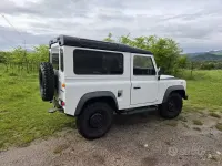 Usata Land Rover Defender 86 CV (63 kW) 1989 Bianco SUV