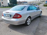 Usata Mercedes CLK270 AMG 170 CV (125 kW) 2005 Grigio Coupé