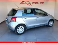 Usata Toyota Yaris Sol 87 CV (63 kW) 2006 Grigio Utilitaria