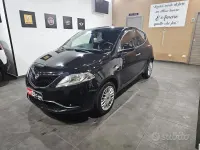 Usata Lancia Ypsilon 69 CV (50 kW) 2017 Nero Utilitaria