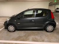 Usata Peugeot 107 54 CV (39 kW) 2007 Grigio Utilitaria