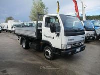 Usata Nissan Cabstar 120 CV (88 kW) 2003 Bianco Pick-up