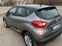Usata Renault Captur 110 CV (80 kW) 2015 Grigio SUV