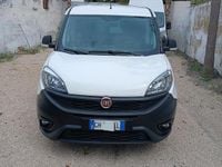 Usata Fiat Doblò 105 CV (77 kW) 2021 Bianco Monovolume