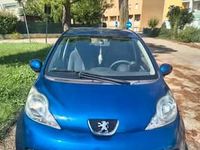Usata Peugeot 107 68 CV (50 kW) 2007 Blu Utilitaria