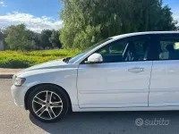 Usata Volvo V50 115 CV (84 kW) 2010 Bianco Station wagon