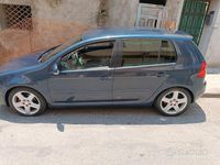 Usata VW Golf V 140 CV (102 kW) 2007 Blu Utilitaria