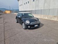 Usata Mini Cooper D 109 CV (80 kW) 2009 Nero Utilitaria