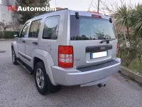 Usata Jeep Cherokee Sport 177 CV (130 kW) 2009 Grigio SUV
