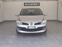 Usata Renault Clio II LE 64 CV (47 kW) 2008 Argento Berlina