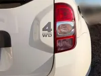 Usata Dacia Duster Lauréate 110 CV (80 kW) 2016 Bianco SUV