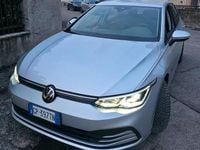 Usata VW Golf VIII 131 CV (96 kW) 2023 Grigio Berlina