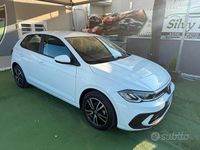 Usata VW Polo 80 CV (58 kW) 2021 Bianco Utilitaria