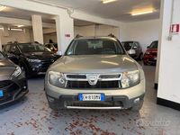 Usata Dacia Duster Lauréate 110 CV (80 kW) 2011 Grigio SUV
