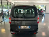 Usata Ford Tourneo Courier 101 CV (74 kW) 2019 Grigio Monovolume