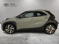 Usata Toyota Aygo X Lounge 72 CV (52 kW) 2025 Verde SUV