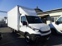 Usata Iveco Daily 136 CV (100 kW) 2019 Bianco pastello Furgone
