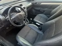 Usata Opel Tigra 69 CV (50 kW) 2006 Nero Cabrio