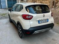 Usata Renault Captur Life 89 CV (65 kW) 2016 Bianco SUV