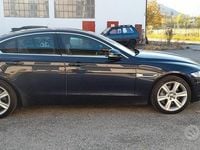 Usata Jaguar XE Portfolio 180 CV (132 kW) 2017 Blu Berlina