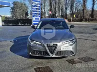 Begagnad Alfa Romeo Giulia 160 HK (117 kW) 2019 Grå Sedan