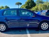 Usata VW Golf V Comfortline 105 CV (77 kW) 2008 Blu Utilitaria