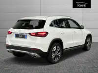 Usata Mercedes GLA180 Advanced 116 CV (85 kW) 2024 Grigio montagna SUV