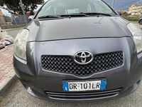 Usata Toyota Yaris 2008 Grigio Utilitaria