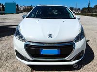 Usata Peugeot 208 Active 75 CV (55 kW) 2018 Bianco Utilitaria