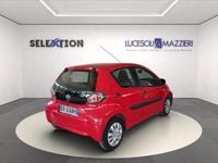 Usata Toyota Aygo Connect Style 67 CV (49 kW) 2013 Rosso Utilitaria