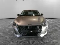 Usata Peugeot 208 Active 102 CV (75 kW) 2024 Gray Utilitaria