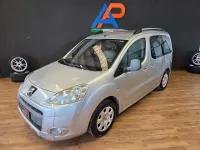 Usata Peugeot Partner Tepee 90 CV (66 kW) 2009 Argento Monovolume