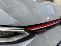 Usata VW Golf VIII GTI 245 CV (180 kW) 2024 Grigio Berlina