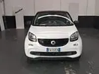 Usata Smart ForFour Electric Drive 60 kW (82 CV) 2019 Bianco / tetto nero Utilitaria
