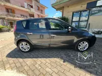 Usata Renault Scénic Dynamique 131 CV (96 kW) 2010 Gray Monovolume