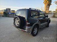 Usata Mitsubishi Pajero 115 CV (84 kW) 2001 Verde SUV