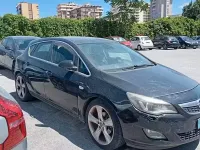 Usata Opel Astra 125 CV (91 kW) 2011 Berlina