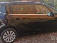 Usata Opel Zafira Tourer Cosmo 150 CV (110 kW) 2013 Nero Monovolume