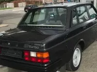 Usata Volvo 240 155 CV (114 kW) 1983 Nero Berlina
