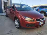 Usata Ford Focus Cabriolet Titanium 136 CV (100 kW) 2007 Marrone Cabrio