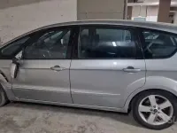 Usata Ford S-MAX 140 CV (102 kW) 2008 Grigio Monovolume